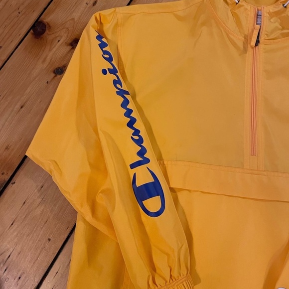 Champion Hooded Jacket - Picture 3 of 4